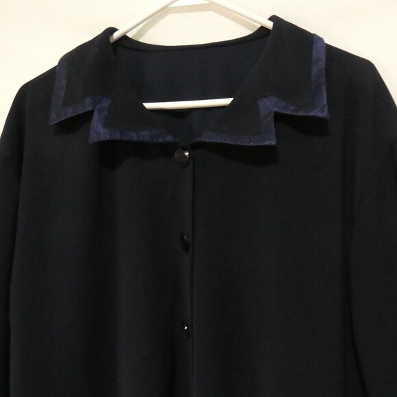 Unbranded | 22 inch pit to pit measured | Black Button-Up Front Textured Blazer - Picture 4 of 14